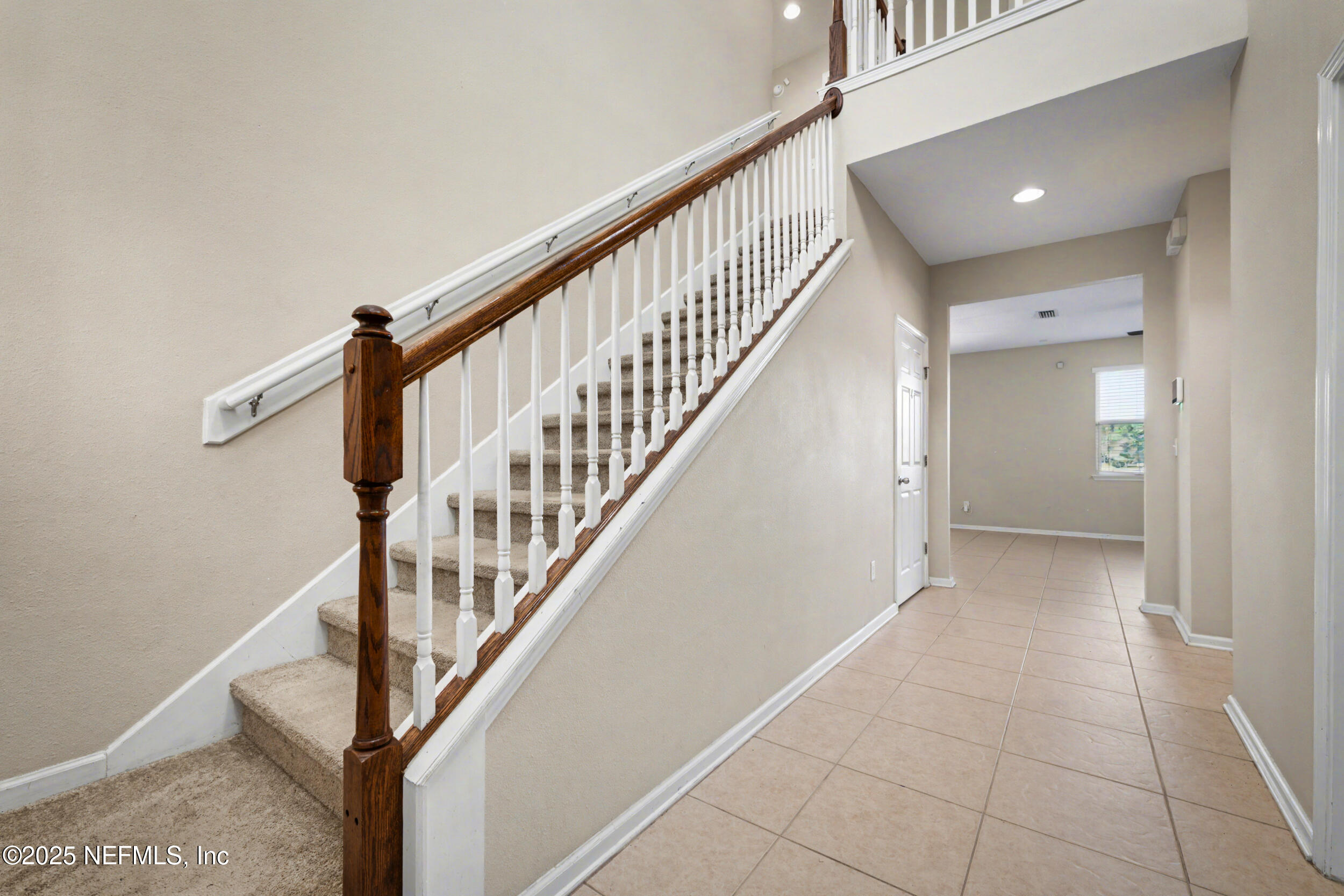 13697 Goodson Place Jacksonville, FL 32226 - Photo 4 of 28 a view of an entryway