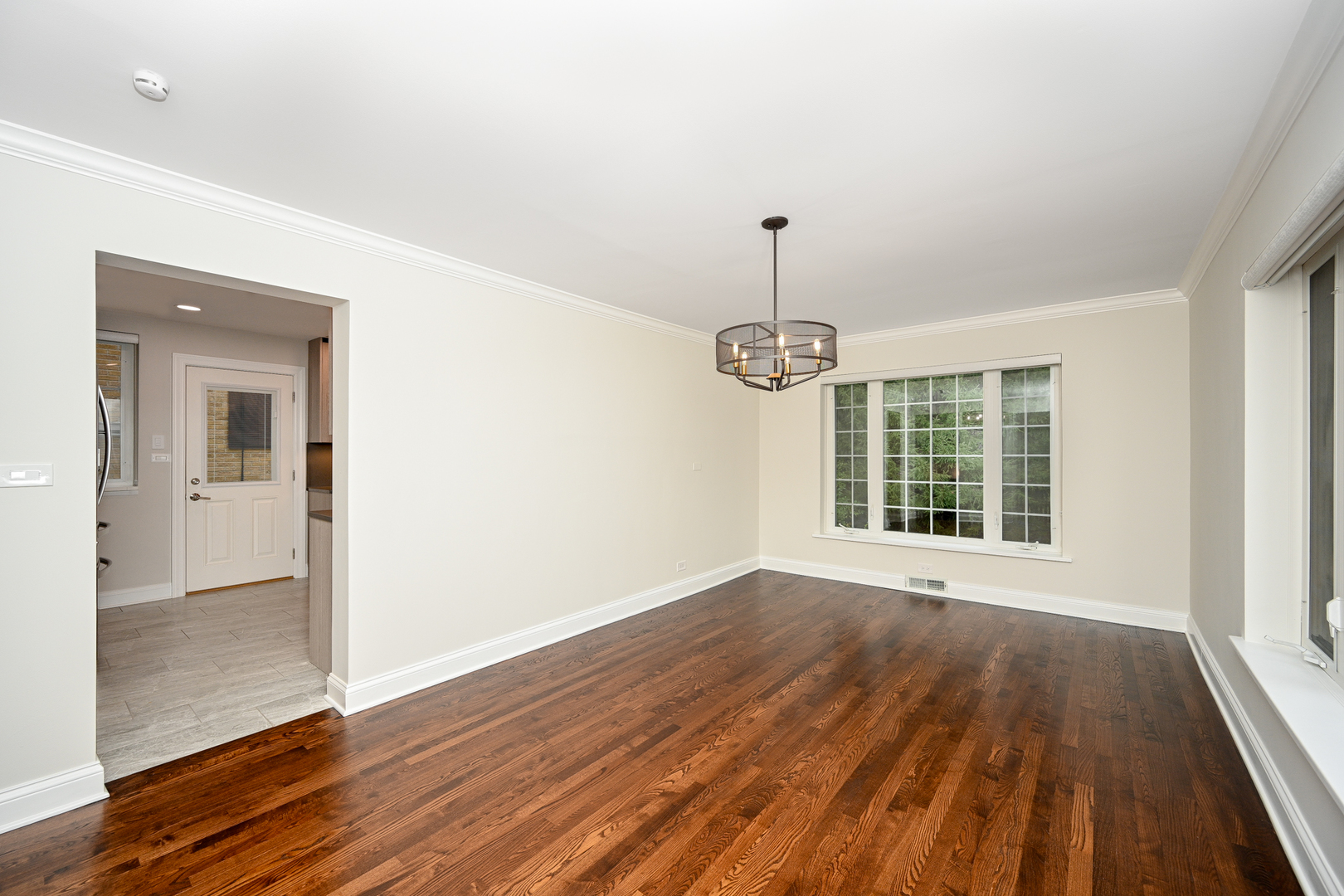 721 Lenox Road Glen Ellyn, IL 60137 - Photo 13 of 43 Gallery Image 13