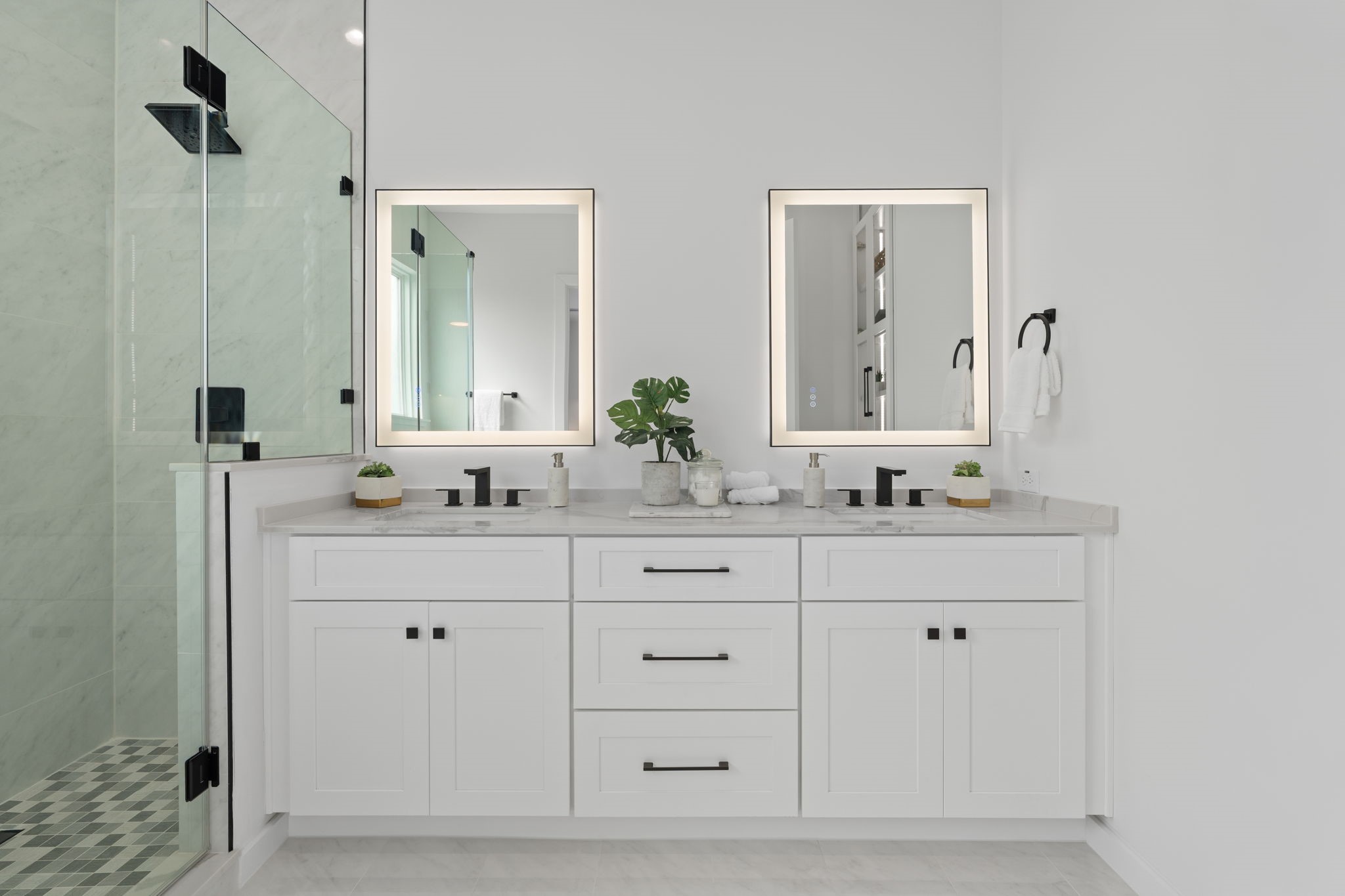 4754 Martin Hill Street Houston, TX 77018 - Photo 36 of 48 LED Touch dimmable lighed mirrors.