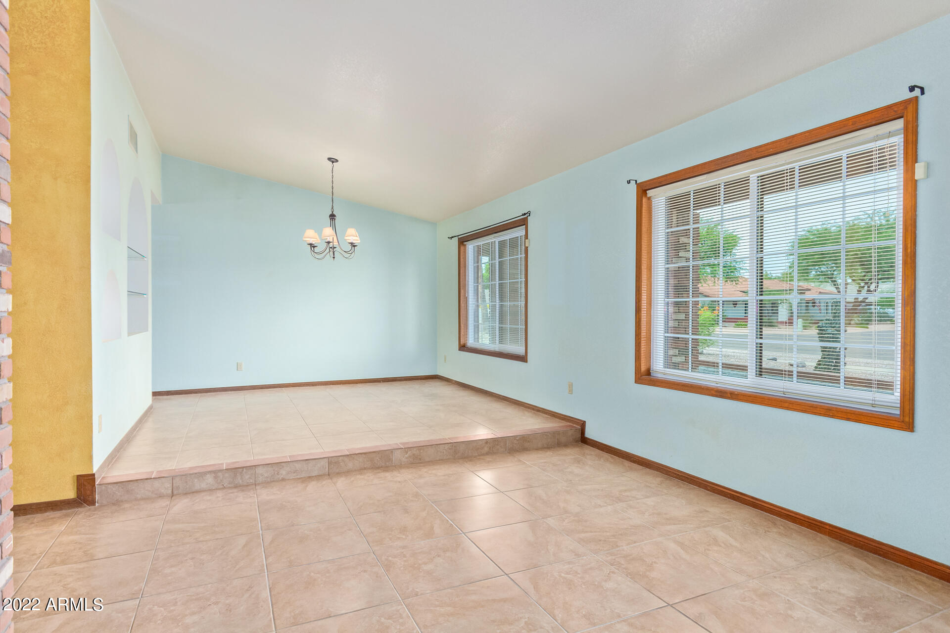 1343 East Knox Road Tempe, AZ 85284 - Photo 11 of 62 09 Knox