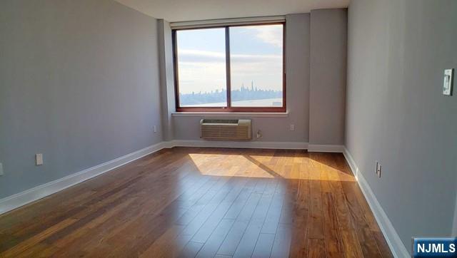 100 Old Palisade Road, Unit 2909 Fort Lee, NJ 07024 - Photo 6 of 9
