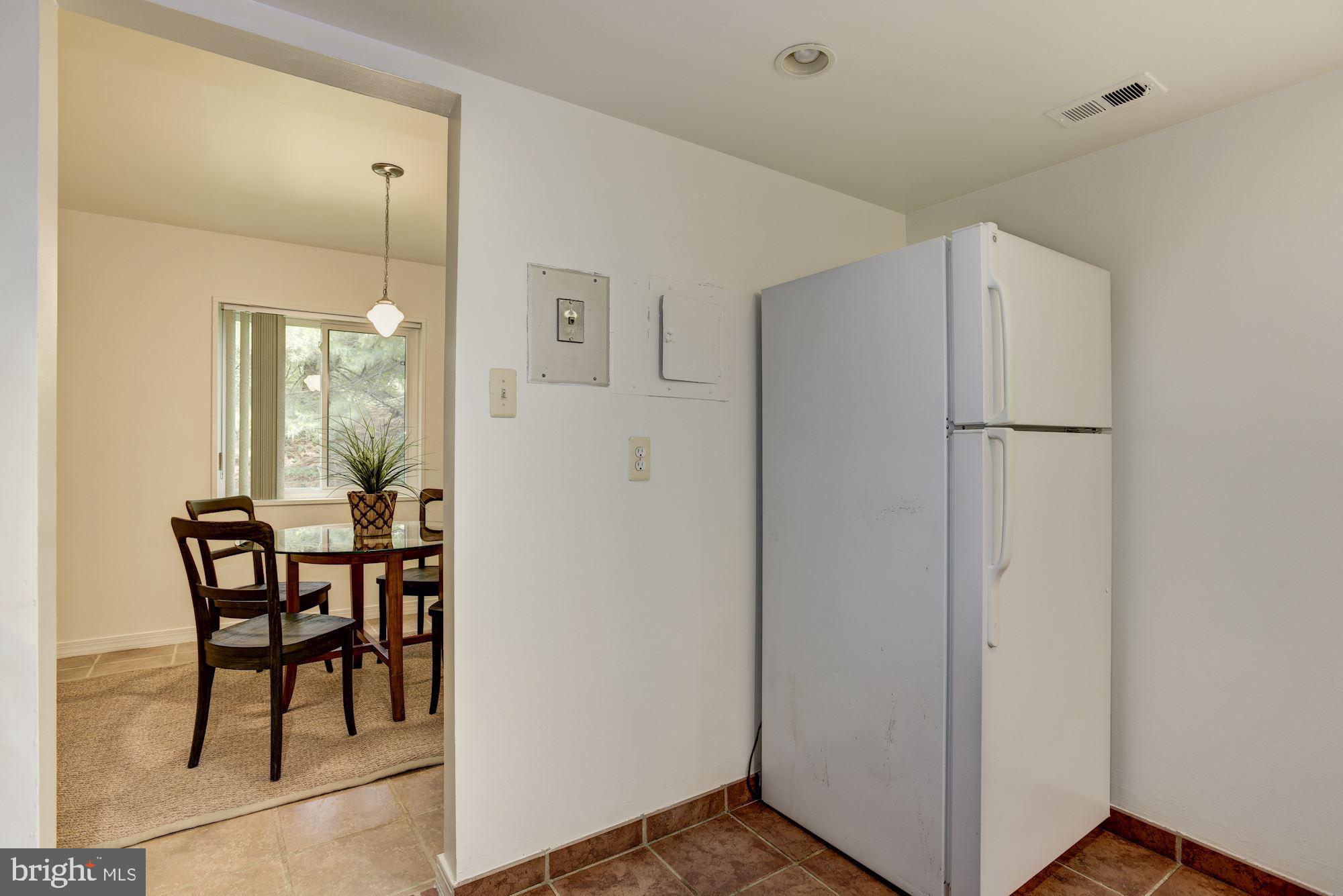 1400 Northgate Square, Unit 2A Reston, VA 20190 - Photo 17 of 27 Kitchen