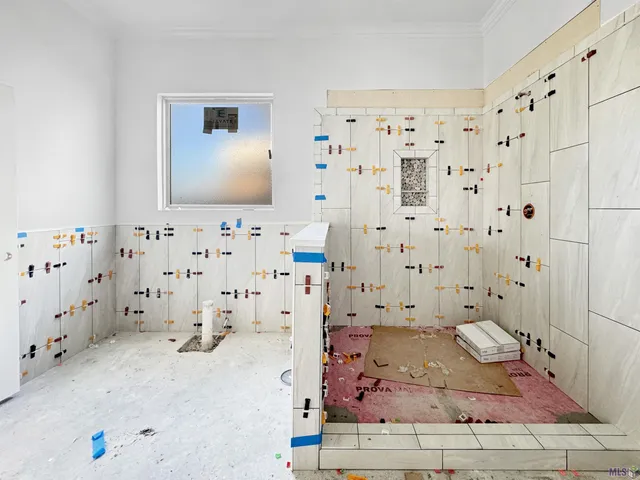 $405,000 | 39521 Hernando De Soto Drive, Darrow, LA 70725