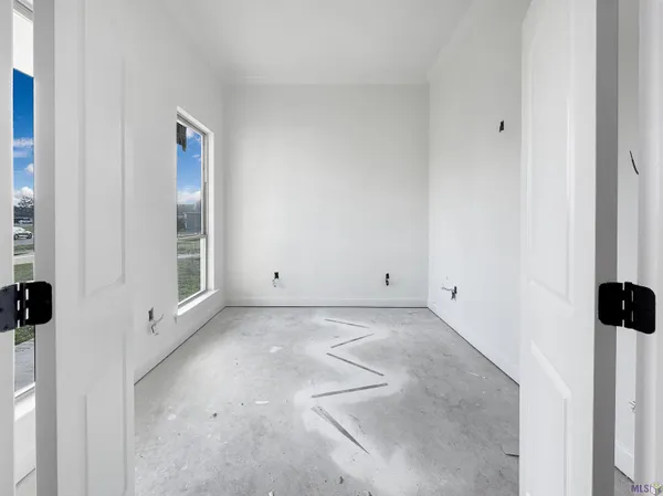 $405,000 | 39521 Hernando De Soto Drive, Darrow, LA 70725