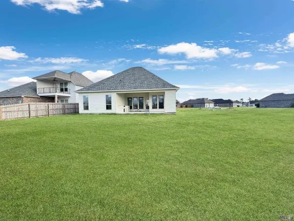 $405,000 | 39521 Hernando De Soto Drive, Darrow, LA 70725