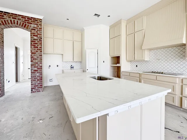 $405,000 | 39521 Hernando De Soto Drive, Darrow, LA 70725