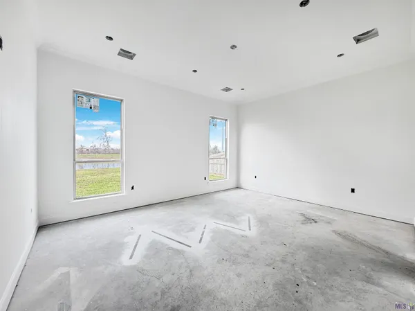 $405,000 | 39521 Hernando De Soto Drive, Darrow, LA 70725