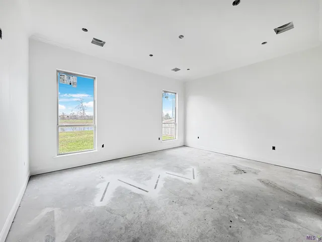 $405,000 | 39521 Hernando De Soto Drive, Darrow, LA 70725