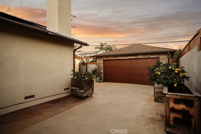 $1,450,000 | 1826 McNab Avenue, Long Beach, CA 90815