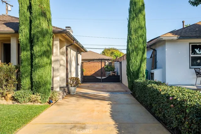 $1,450,000 | 1826 McNab Avenue, Long Beach, CA 90815