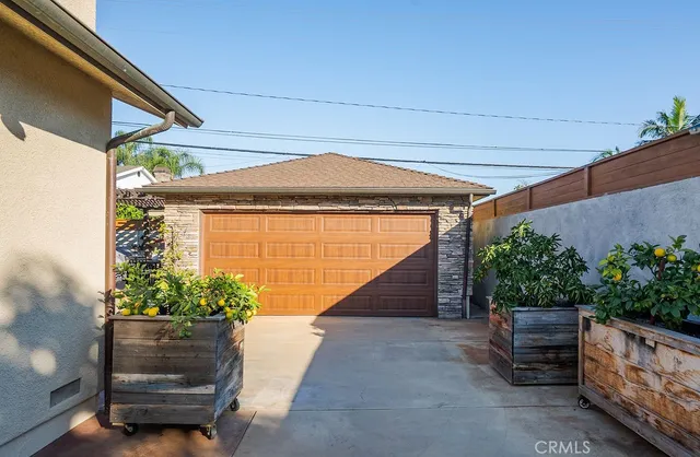 $1,450,000 | 1826 McNab Avenue, Long Beach, CA 90815