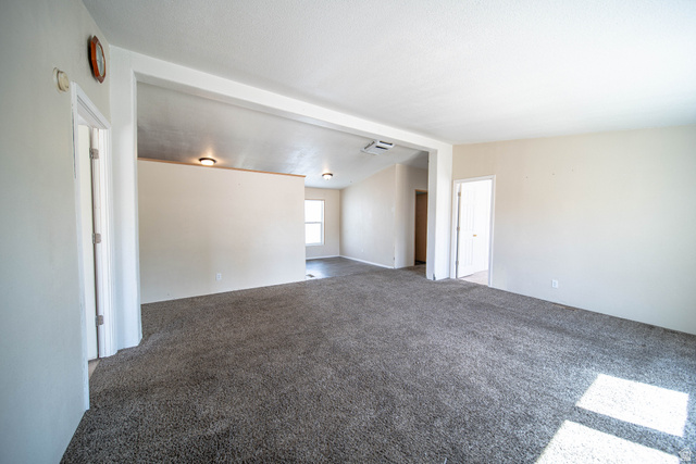 117 Maple Street Wellington, UT 84542 - Photo 3 of 34