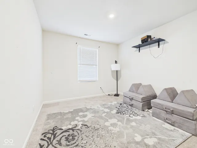 $324,900 | 3004 West Kings Cyn Road, Muncie, IN 47303