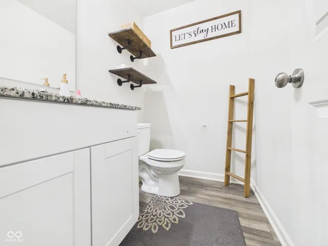 $324,900 | 3004 West Kings Cyn Road, Muncie, IN 47303