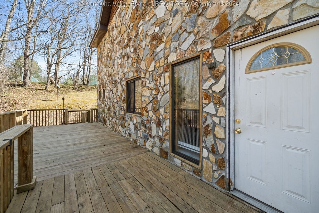 222 Atlas Road South Charleston, WV 25309 - Photo 5 of 38 Gallery Image 5