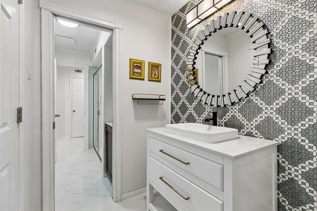 7148 Roundrock Road Dallas, TX 75248 - Photo 23 of 34 Gallery Image 23