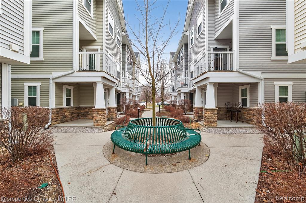 2683 Harvard Road Berkley, MI 48072 - Photo 49 of 60