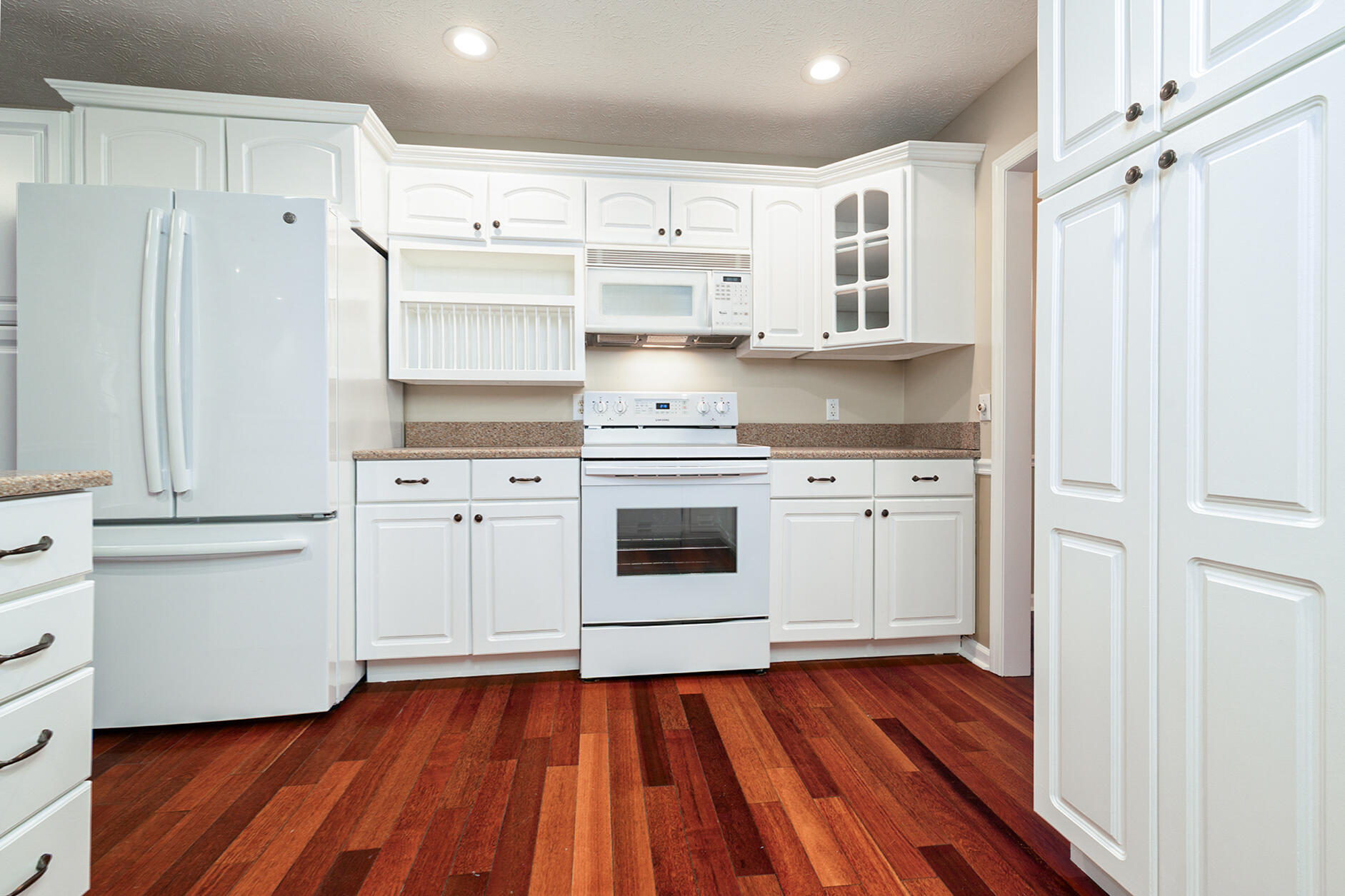 130 Spring Lane Ringgold, GA 30736 - Photo 3 of 35 Kitchen