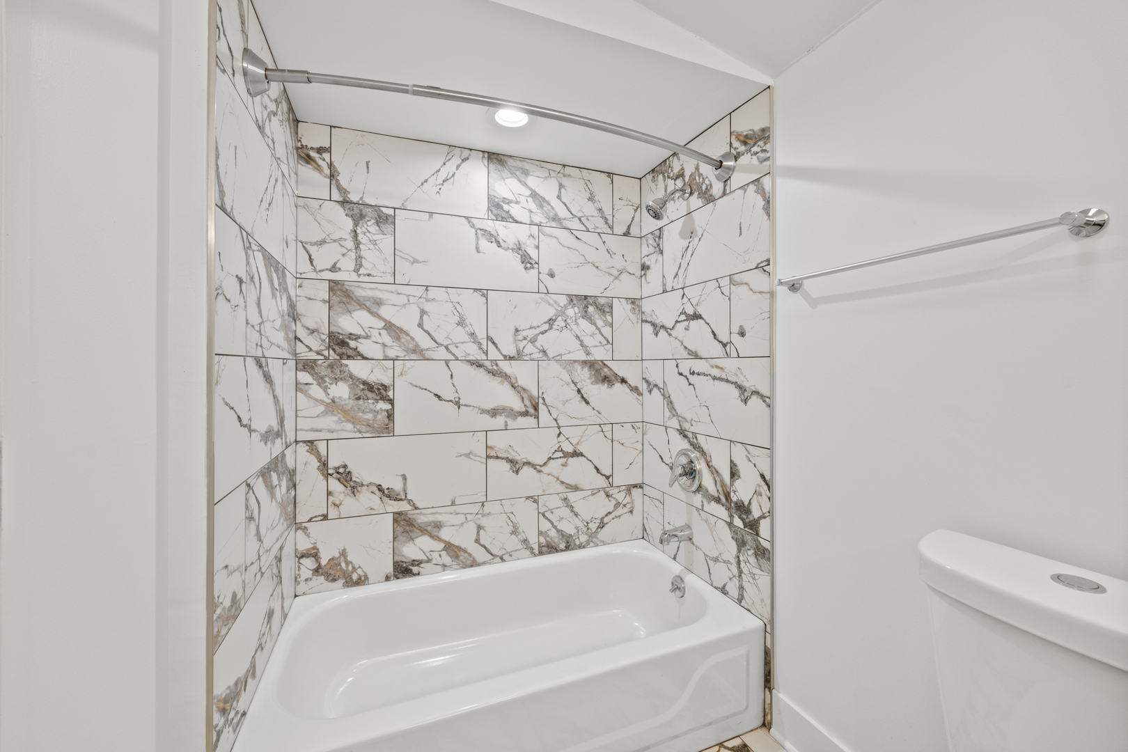 3314 Central Street, Unit A Evanston, IL 60201 - Photo 18 of 24