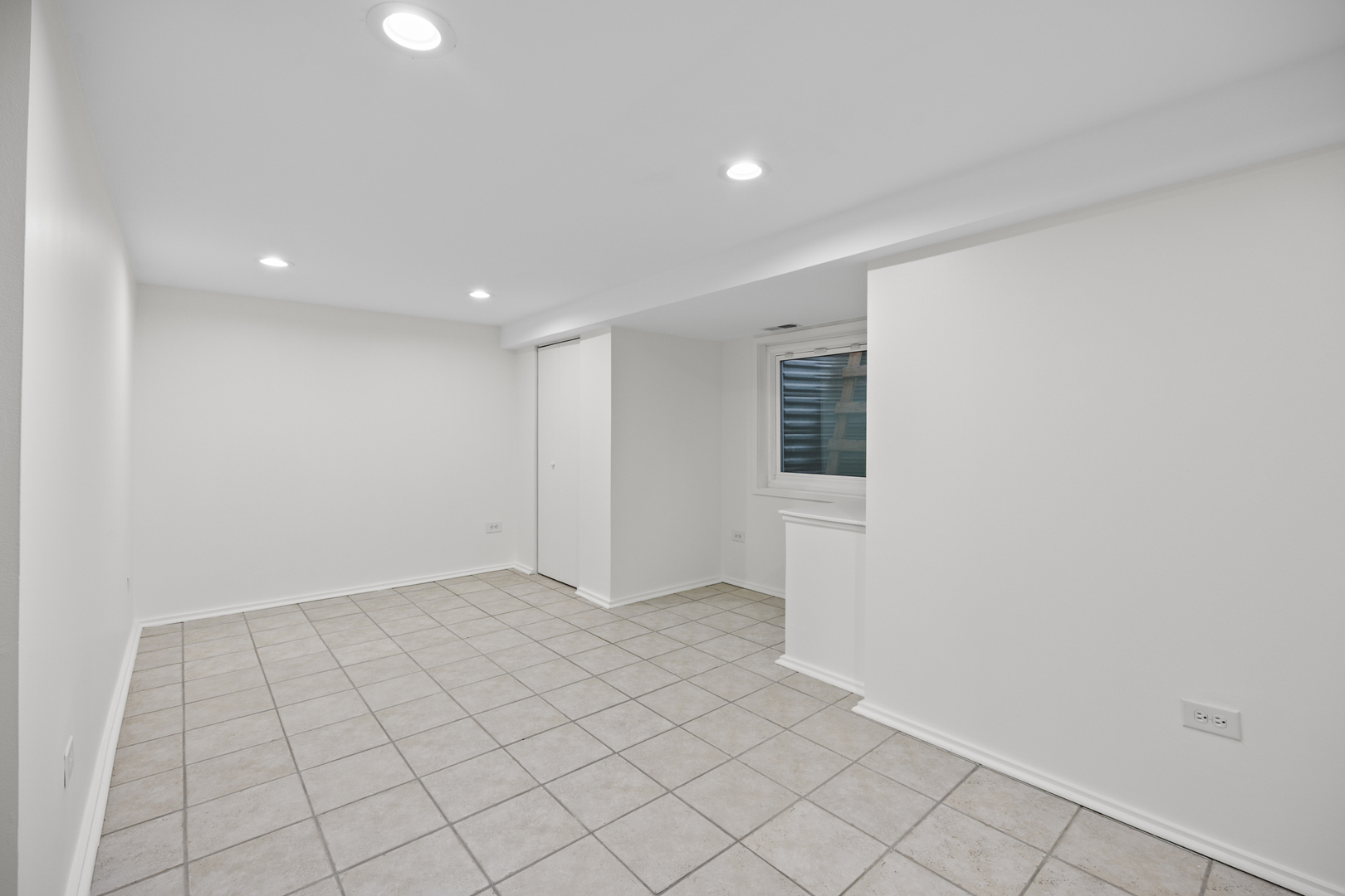 3314 Central Street, Unit A Evanston, IL 60201 - Photo 19 of 24