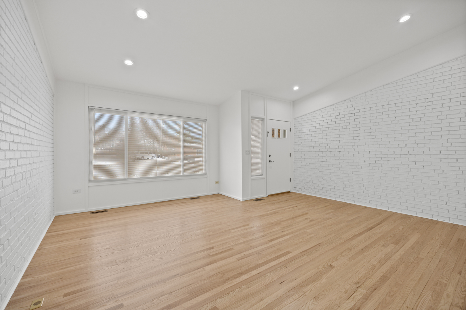 3314 Central Street, Unit A Evanston, IL 60201 - Photo 2 of 24