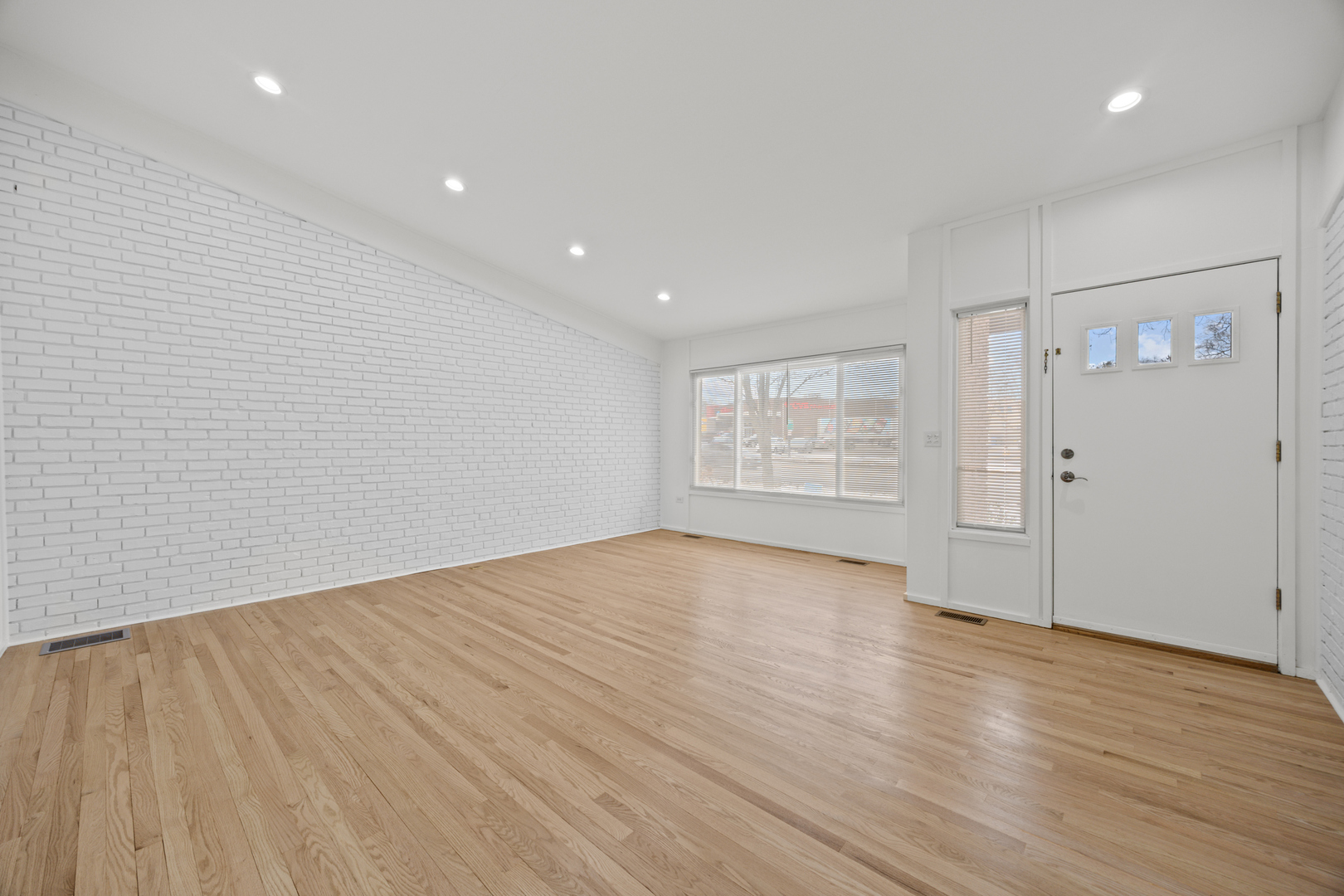 3314 Central Street, Unit A Evanston, IL 60201 - Photo 3 of 24