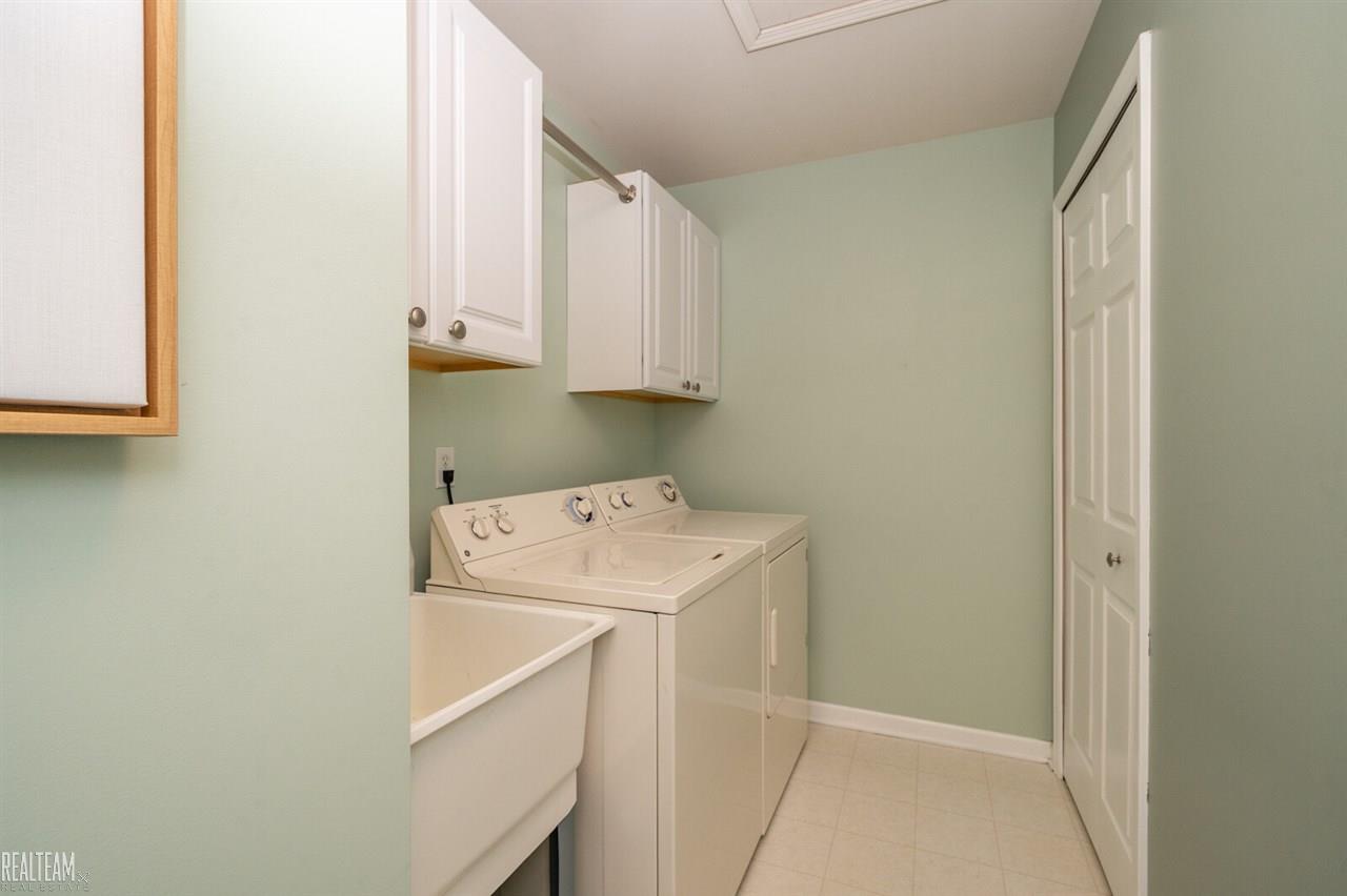 1716 Deepwood Circle, Unit 43 Rochester, MI 48307 - Photo 16 of 18
