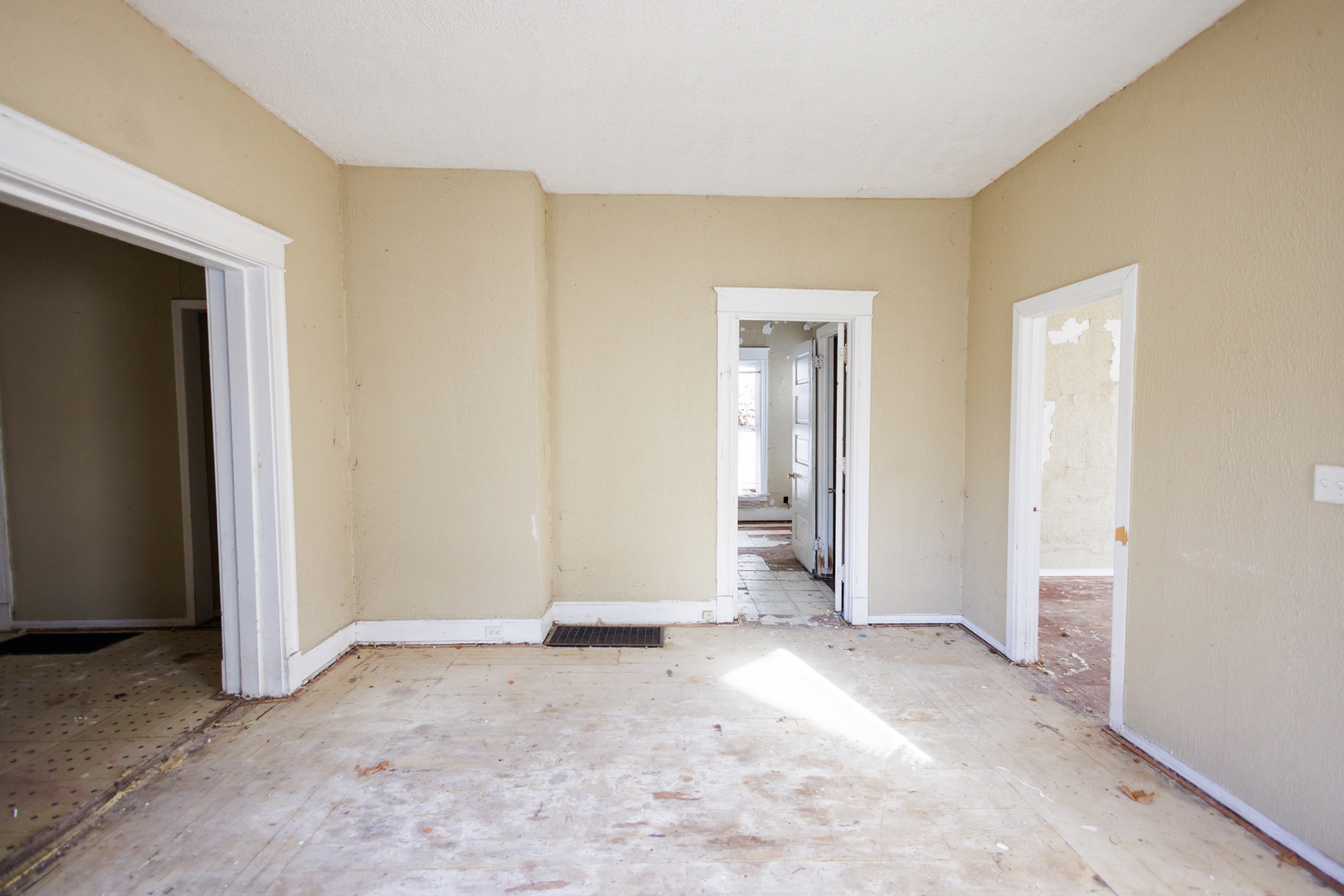 427 South Chicago Avenue Kankakee, IL 60901 - Photo 12 of 60