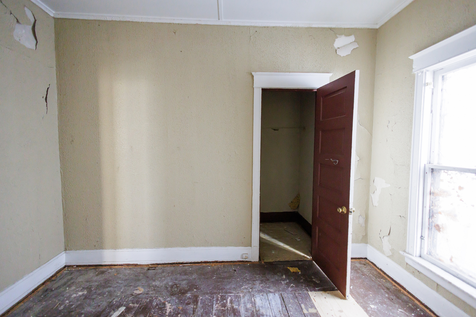 427 South Chicago Avenue Kankakee, IL 60901 - Photo 24 of 60 a view of an empty room