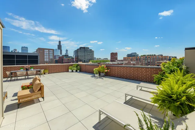 $2,999,000 | 116 North Willard Court, Unit PH01, Chicago, IL 60607