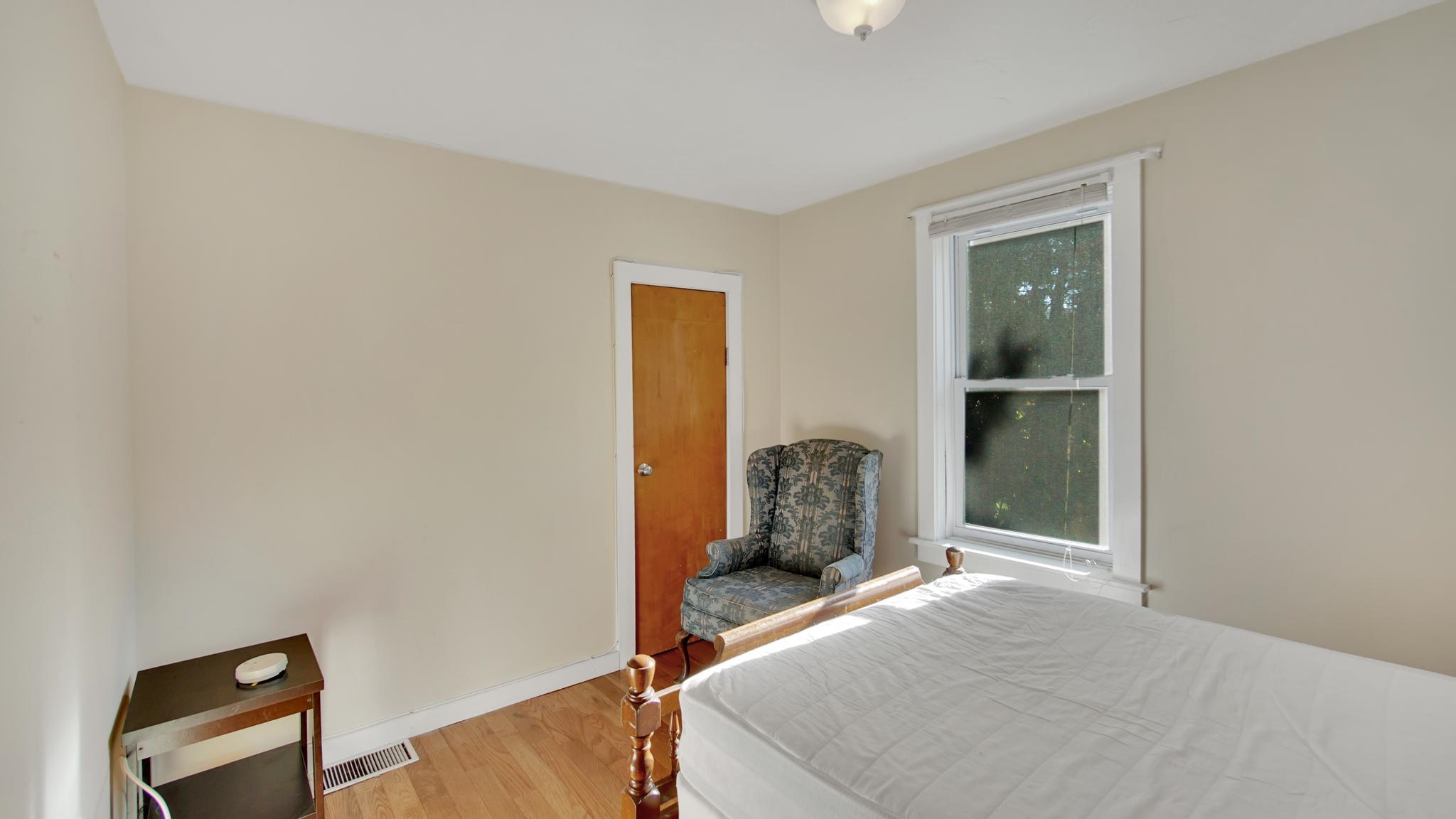 5-7 Beech Street Proctor, VT 05765 - Photo 10 of 34