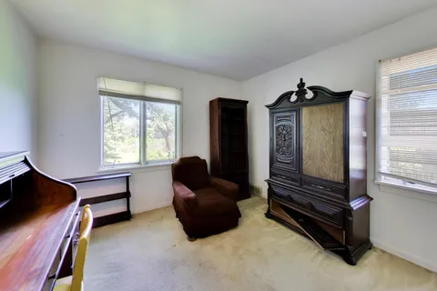$599,500 | 245 Ann Street, Clarendon Hills, IL 60514