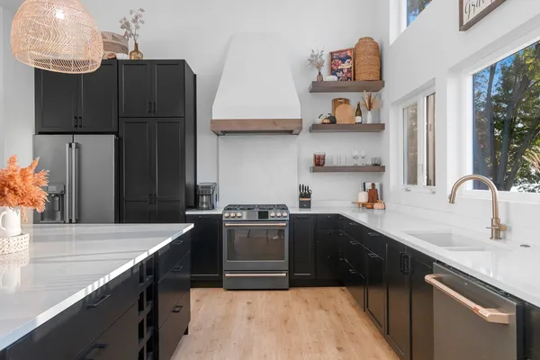 $1,250,000 | N6633 Harrison Road, Hilbert, WI 54129