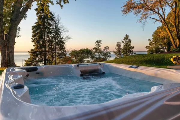 $1,250,000 | N6633 Harrison Road, Hilbert, WI 54129