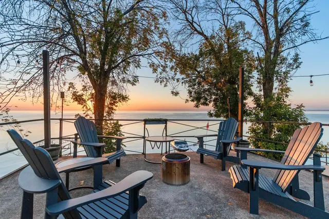 $1,300,000 | N6633 Harrison Road, Hilbert, WI 54129