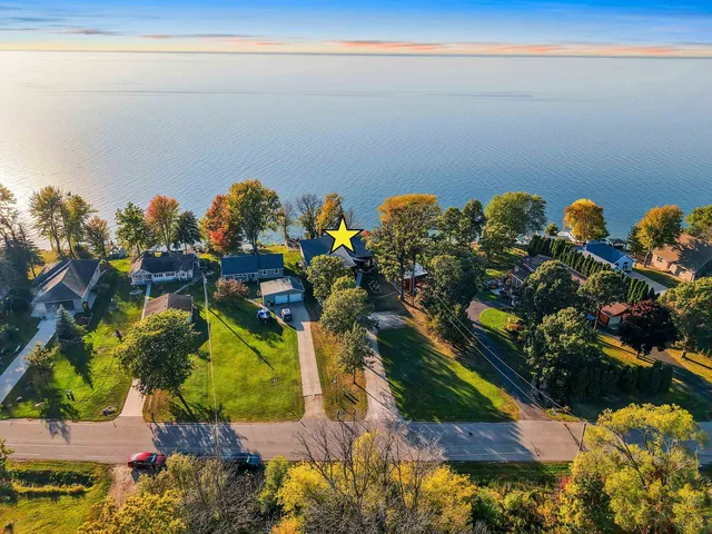 $1,300,000 | N6633 Harrison Road, Hilbert, WI 54129