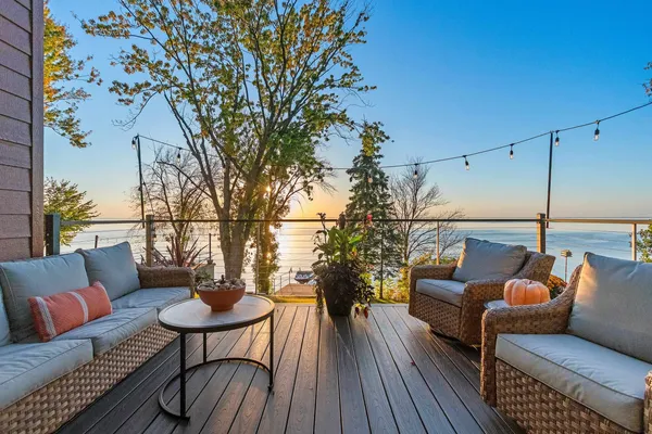 $1,250,000 | N6633 Harrison Road, Hilbert, WI 54129