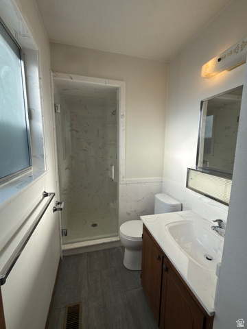 1164 East Mountain Road Logan, UT 84321 - Photo 32 of 45 Bathroom