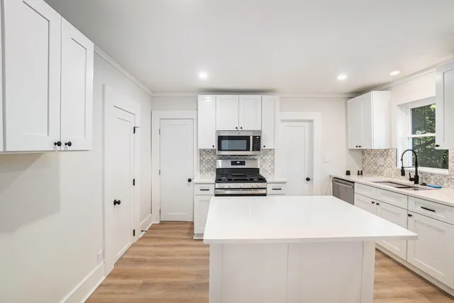 $369,900 | 319 North Rowe Street, Ludington, MI 49431