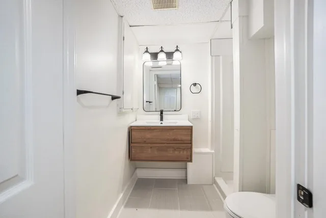 $369,900 | 319 North Rowe Street, Ludington, MI 49431