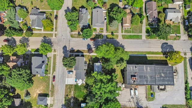 $369,900 | 319 North Rowe Street, Ludington, MI 49431