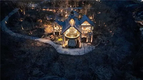 $4,500,000 | 16900 South Highland Ridge Drive, Loch Lloyd, MO 64012