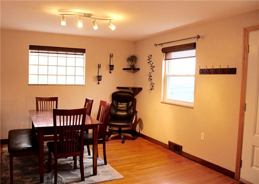 825 Geyer Road Pittsburgh, PA 15212 - Photo 7 of 20 a dining room with furniture and window