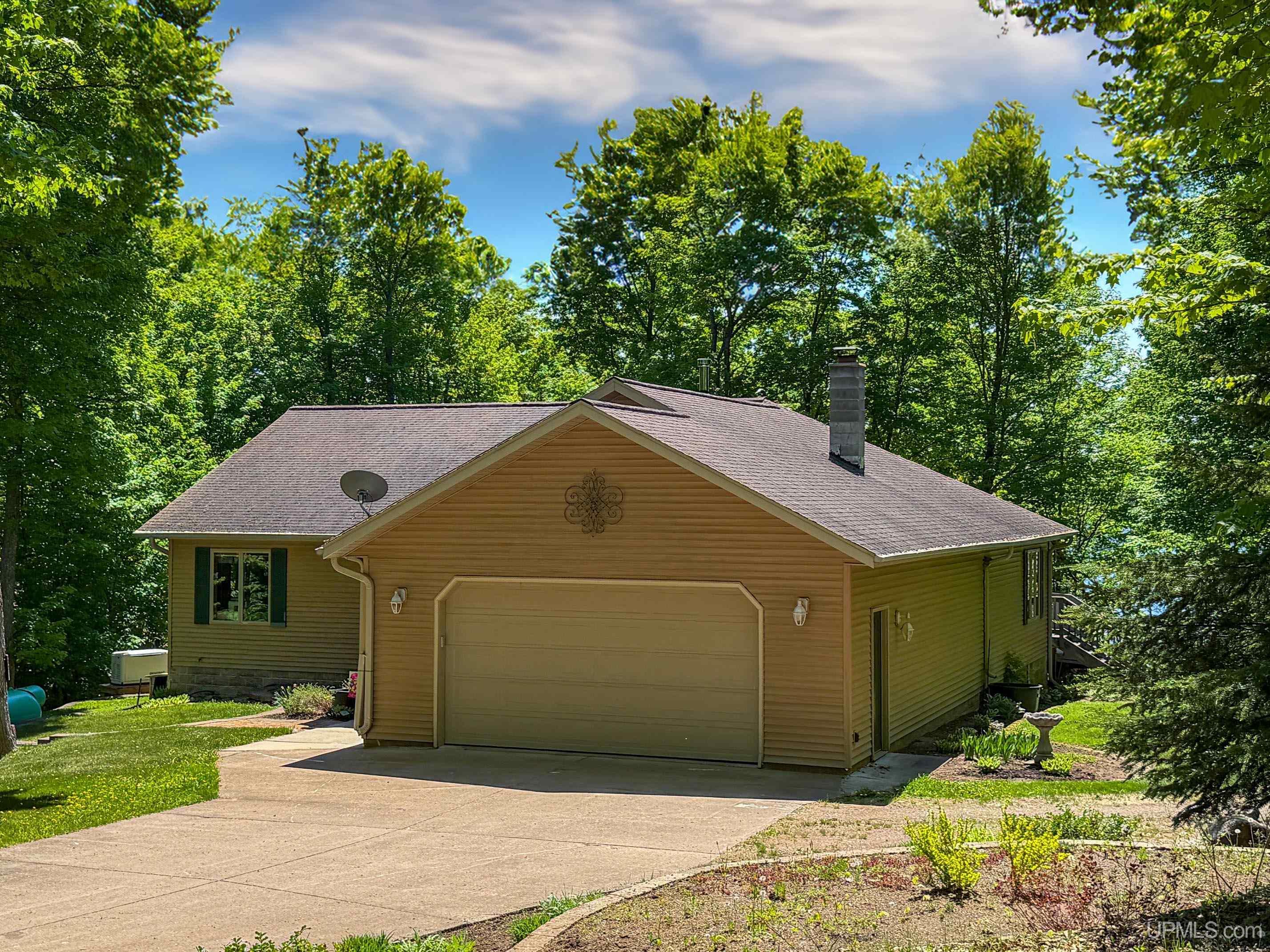 33 Tan Road Michigamme, MI 49861 - Photo 5 of 74