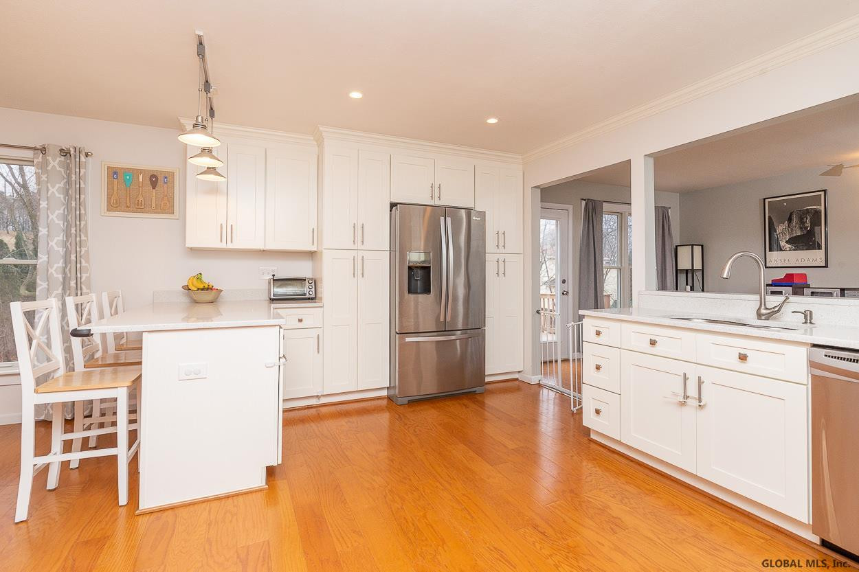 368 Vly Road Colonie, NY 12309 - Photo 14 of 48 Photo 15