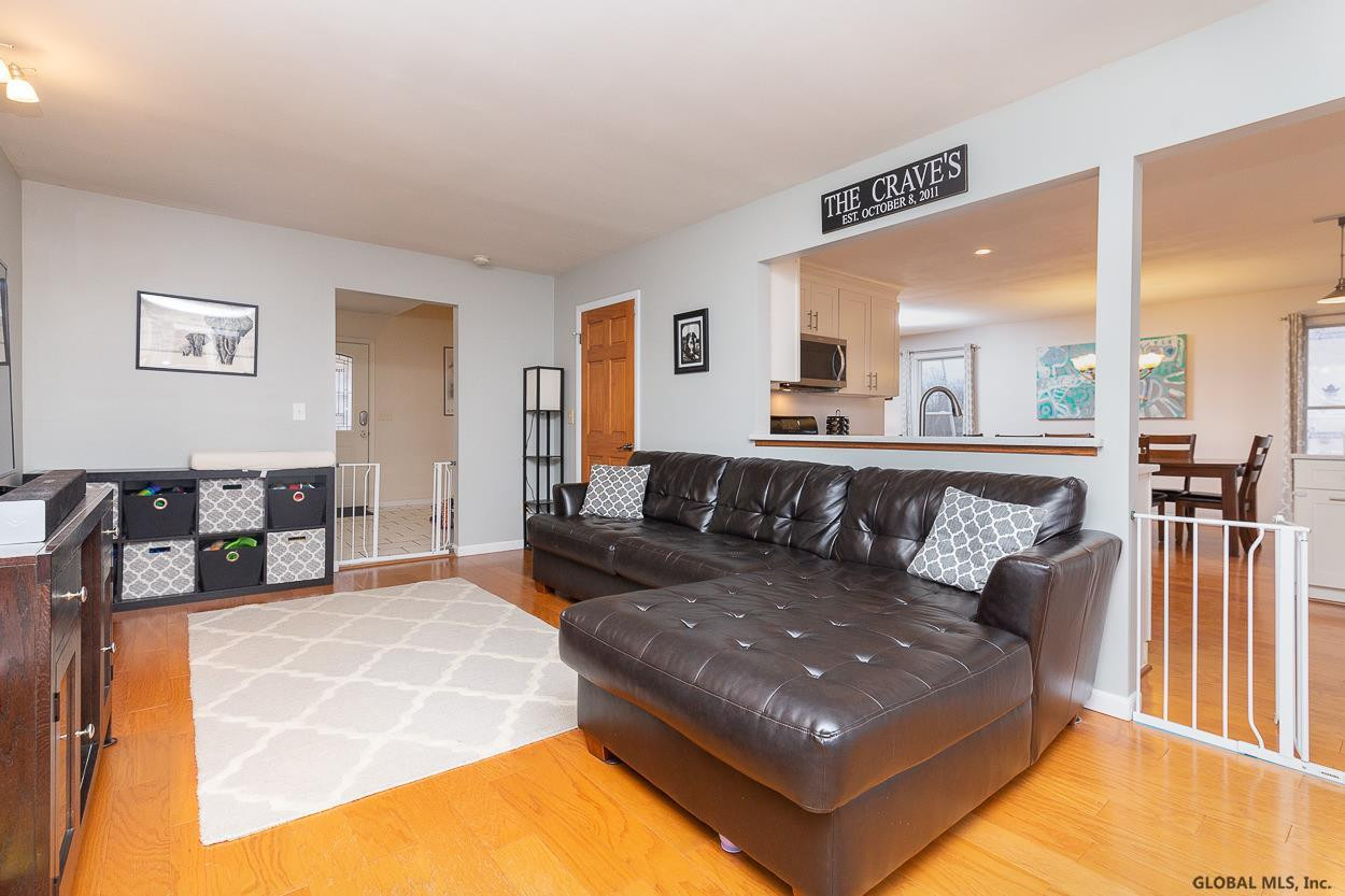 368 Vly Road Colonie, NY 12309 - Photo 16 of 48 Photo 17