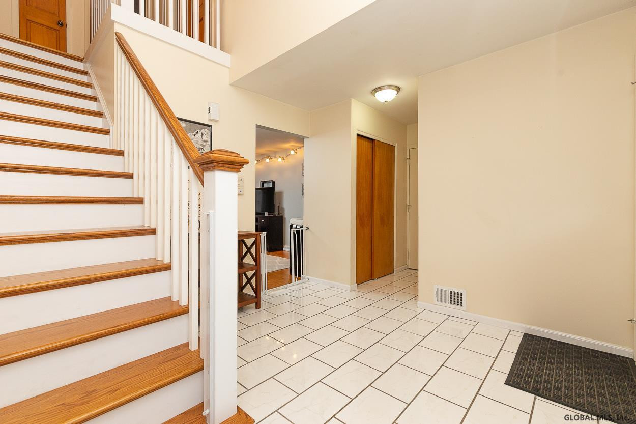 368 Vly Road Colonie, NY 12309 - Photo 21 of 48 Photo 22
