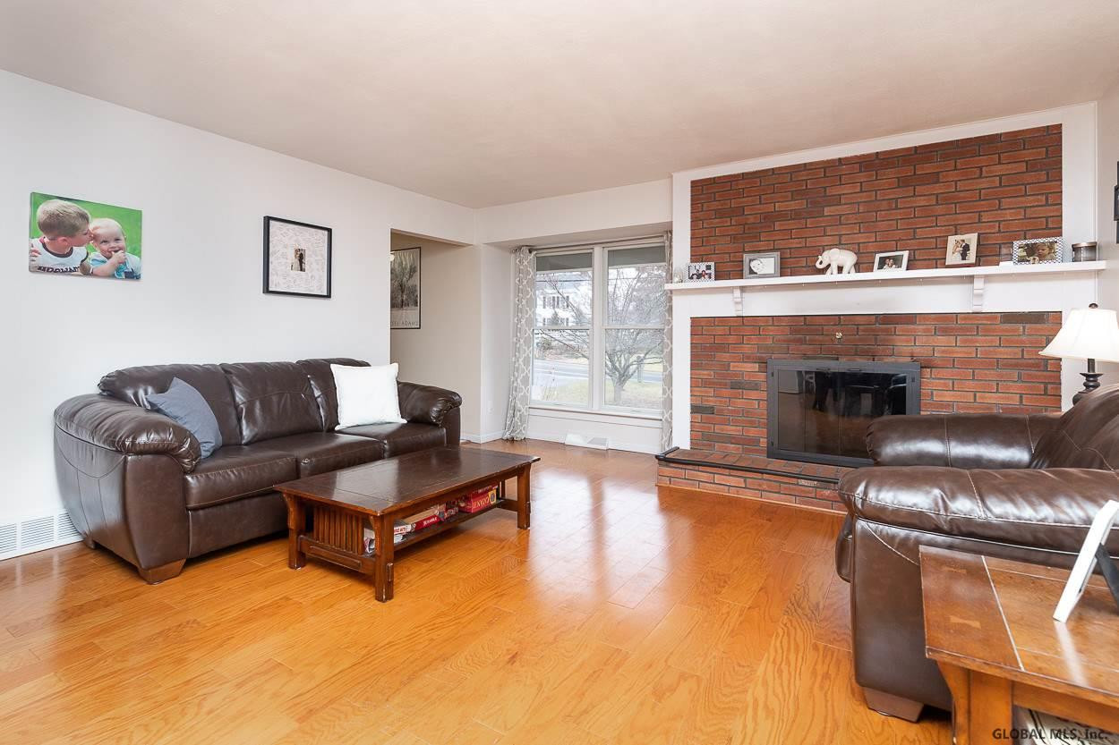 368 Vly Road Colonie, NY 12309 - Photo 3 of 48 Photo 4
