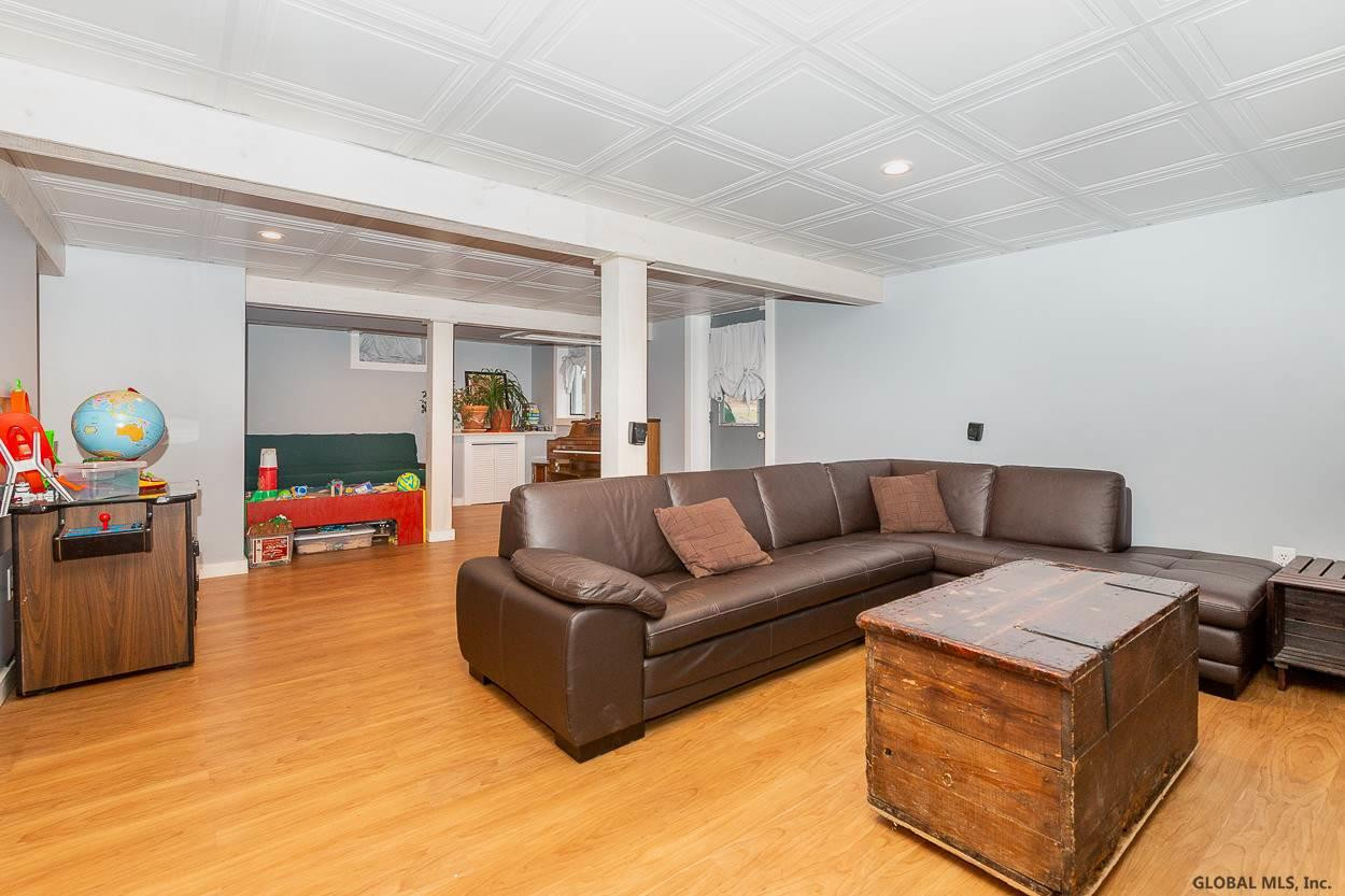 368 Vly Road Colonie, NY 12309 - Photo 36 of 48 Photo 37