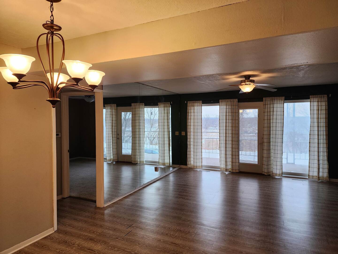 3721 35th Street, Unit 1 Moline, IL 61265 - Photo 4 of 26